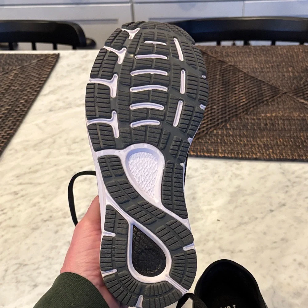 Under Armour Black Athletic Running Sneakers with White Soles - Picture 4 of 6